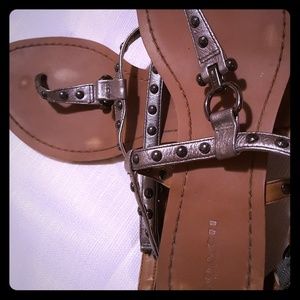 COACH THONG WEDGE SANDAL 8